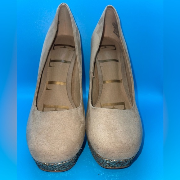 GUC Elle Elegant Beige and Gold Glitter Heels - Picture 2 of 8